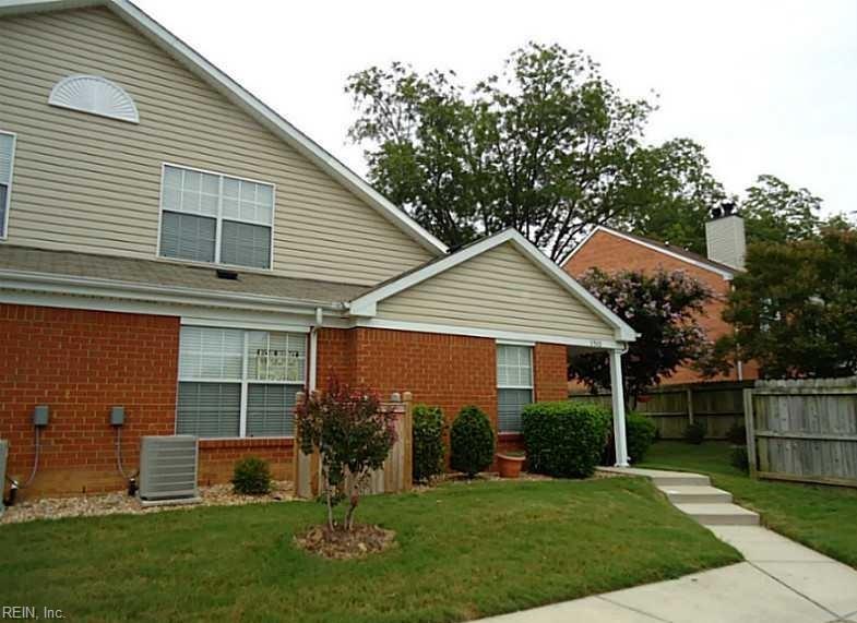 2302 Westgate Cir Property Photo 1