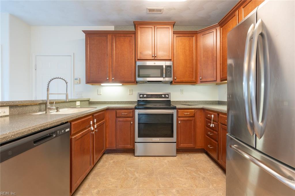 5111 Moreland St Property Photo 2
