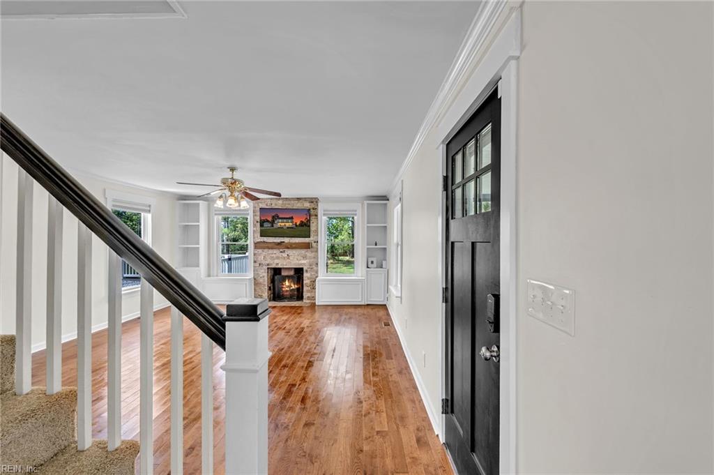 1700 Dandy Loop Rd Property Photo 2