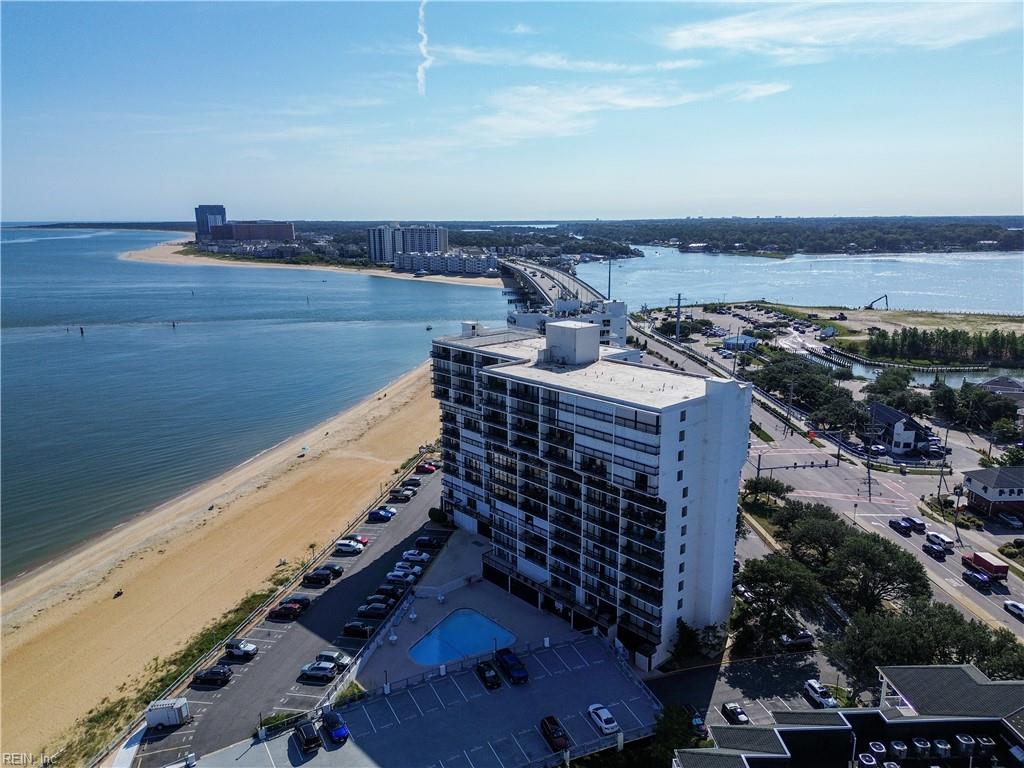 3558 Shore Dr Property Photo 1