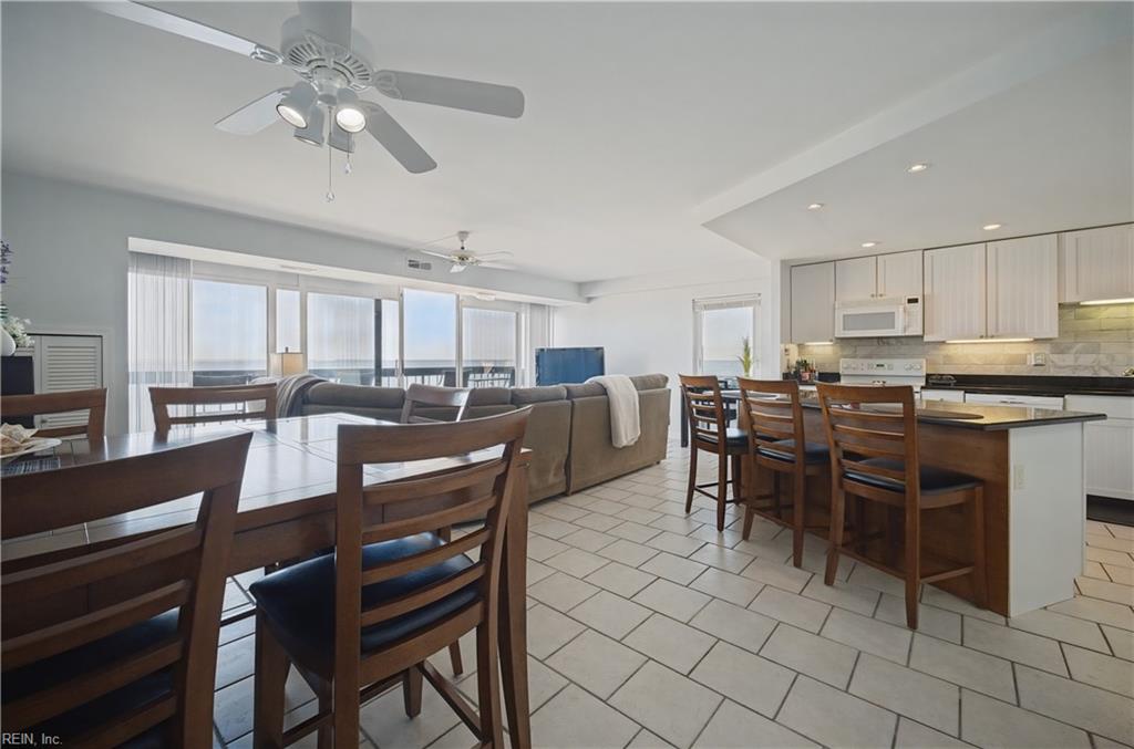 3558 Shore Dr Property Photo 5