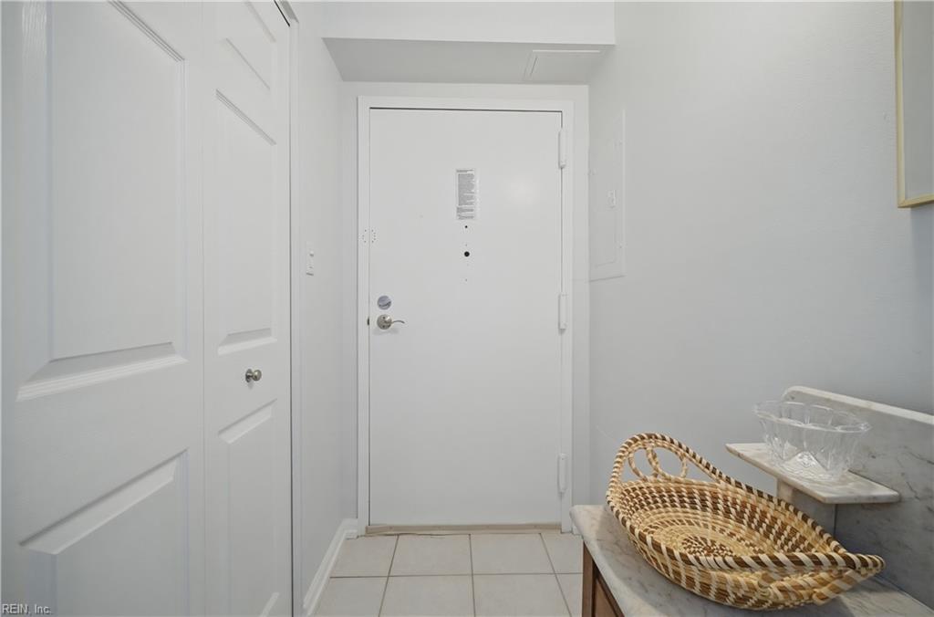 3558 Shore Dr Property Photo 9