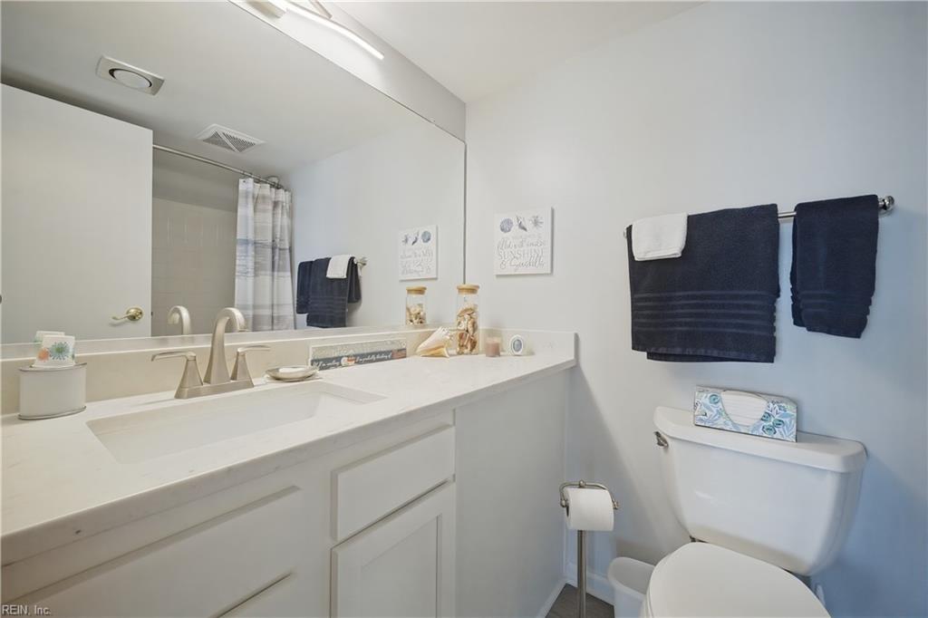3558 Shore Dr Property Photo 21