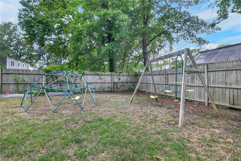 7801 Doris Dr Property Photo 32