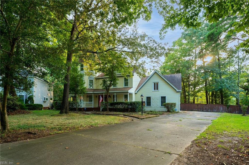302 Honey Locust Way Property Photo 4