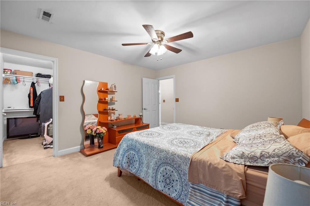 302 Honey Locust Way Way Property Photo 26