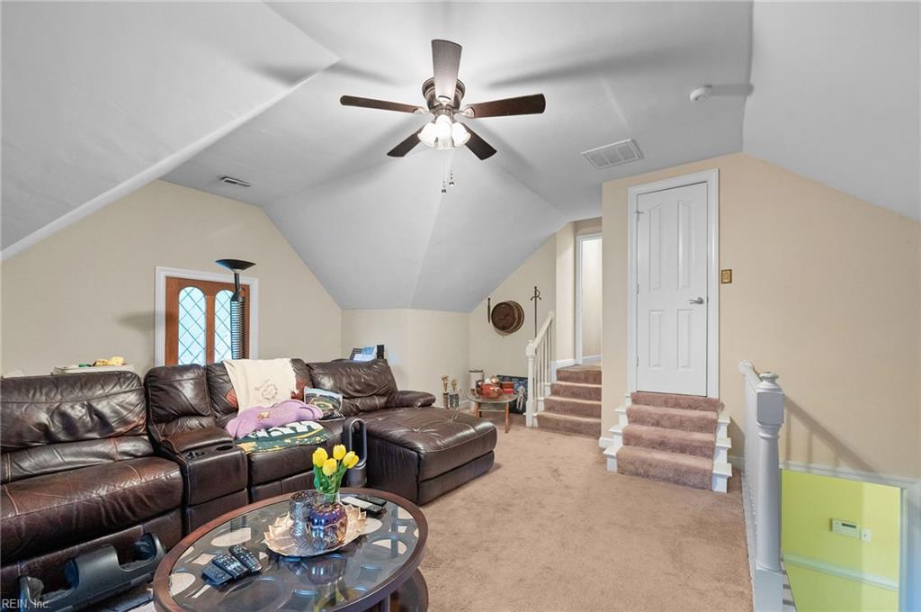 302 Honey Locust Way Way Property Photo 30