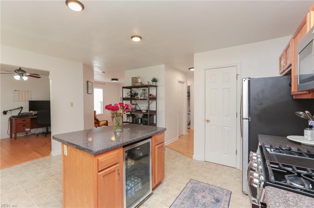 1006 Bland St Property Photo 17