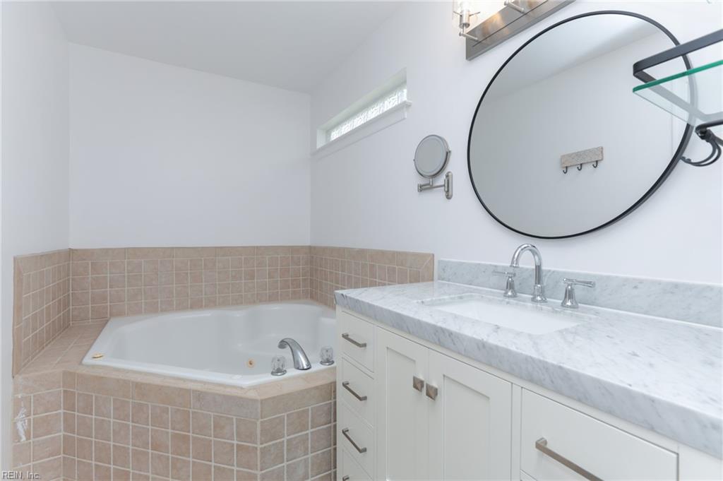 1006 Bland St Property Photo 31