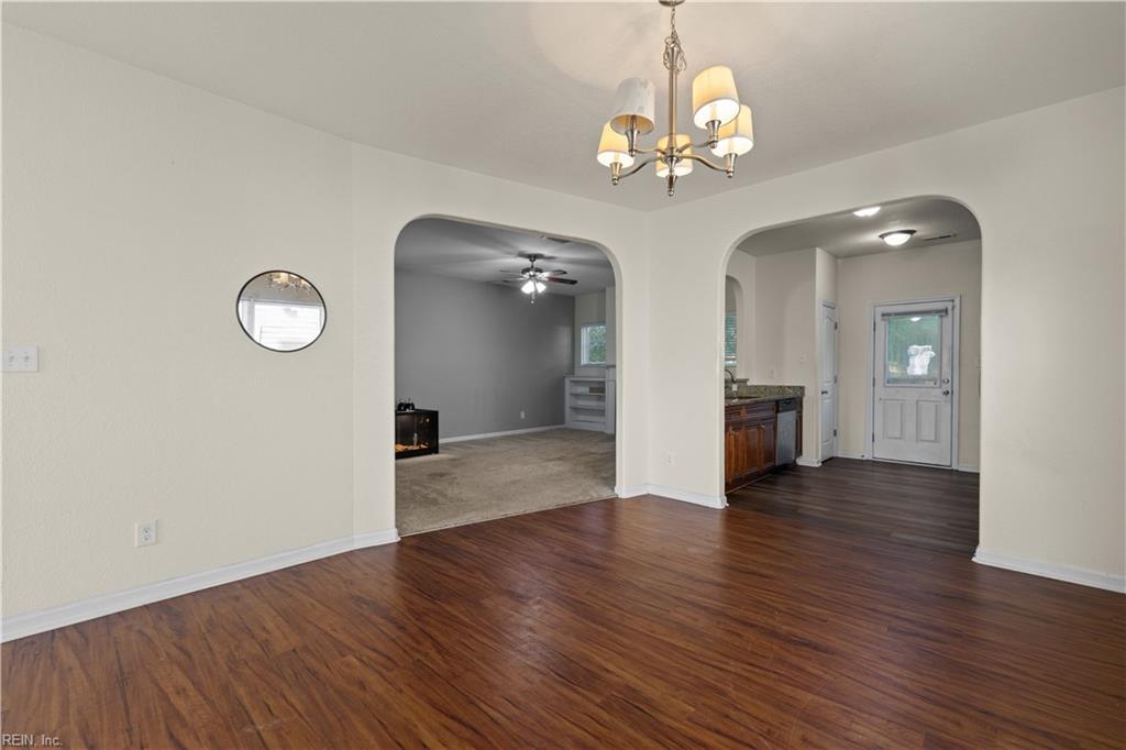 1118 Commerce Ave Property Photo 6