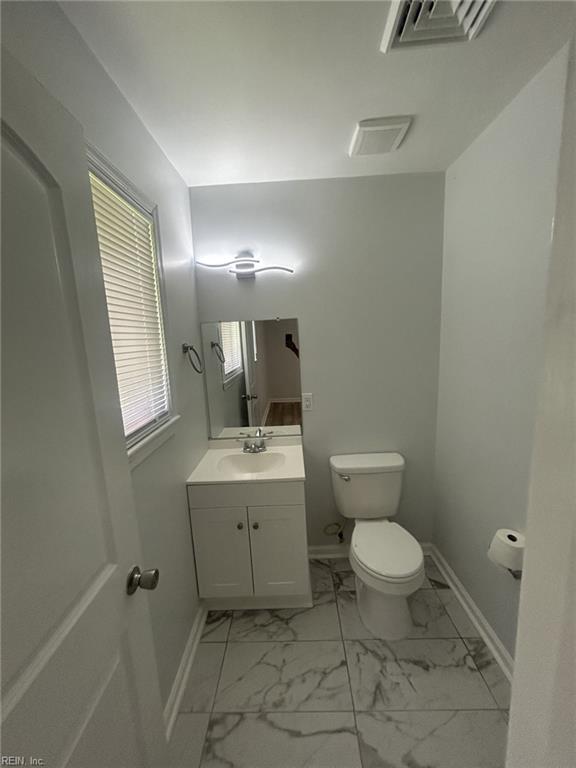 1205 Aaron Ct Property Photo 9