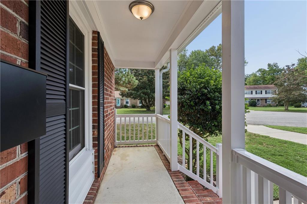 476 Dunmore Dr Property Photo 4