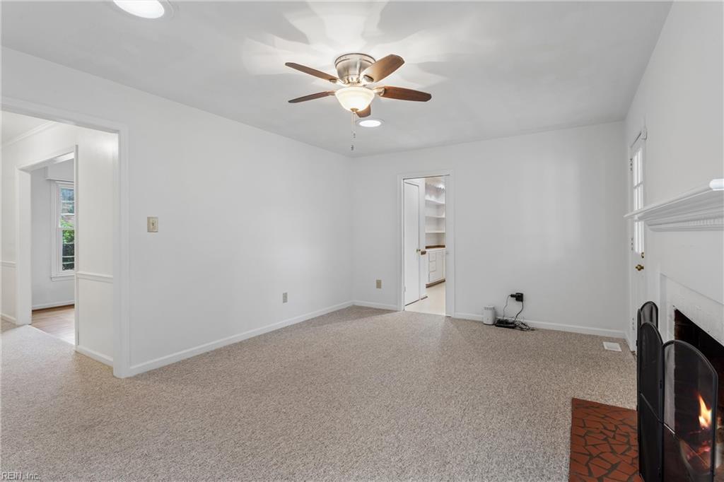 476 Dunmore Dr Property Photo 12