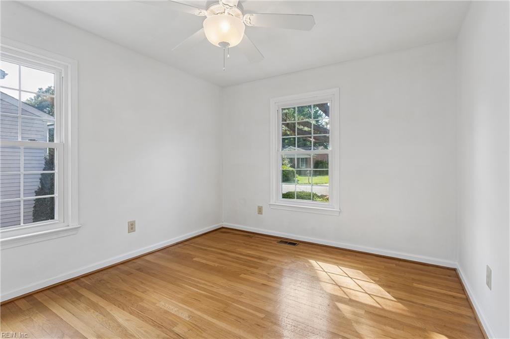 476 Dunmore Dr Property Photo 28