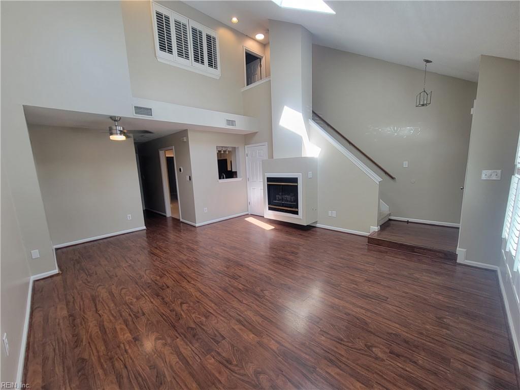 14 Treebark Pl Property Photo 3