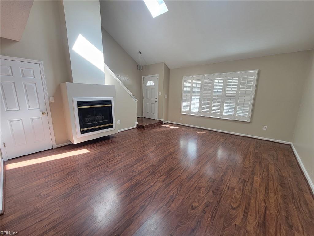 14 Treebark Pl Property Photo 7