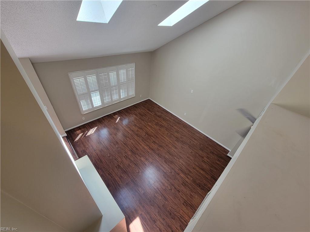 14 Treebark Pl Property Photo 21