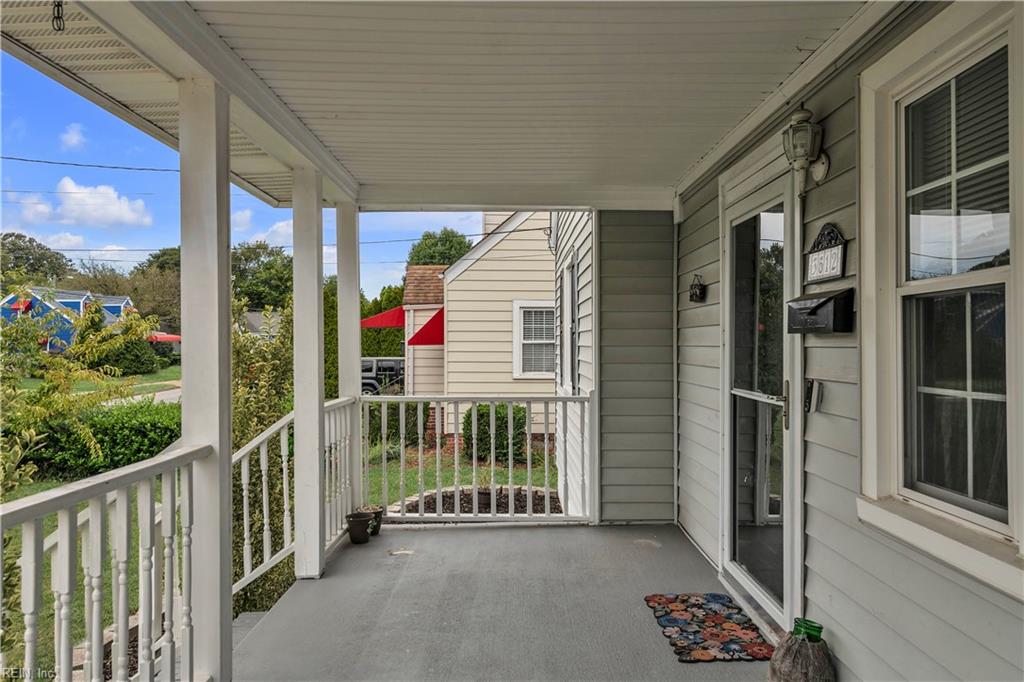 3512 S Warwick Cir Property Photo 4