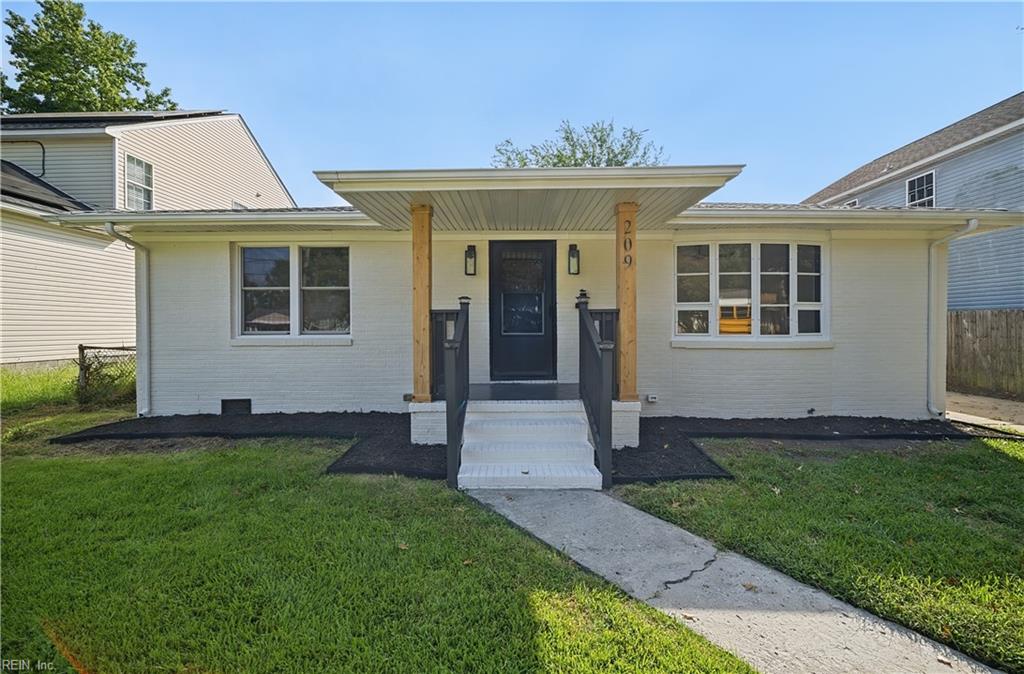 209 Ivey St Property Photo 1