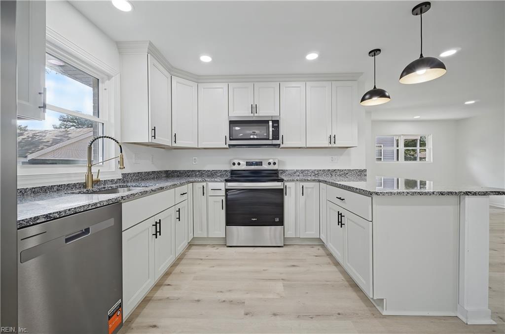 209 Ivey St Property Photo 3
