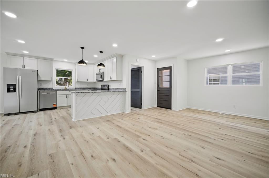 209 Ivey St Property Photo 8