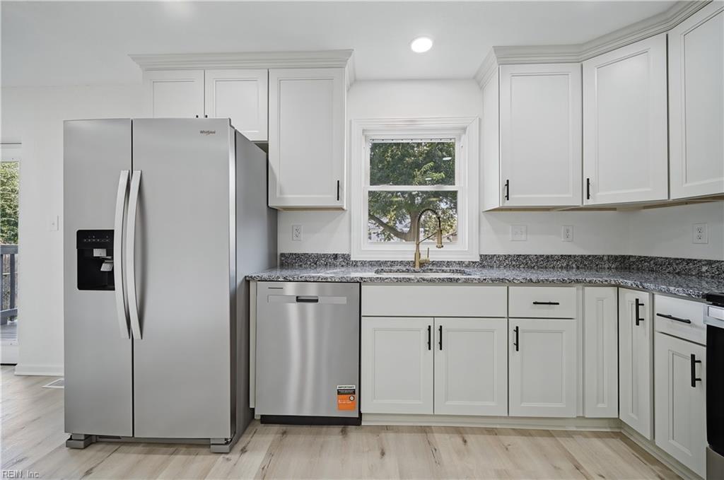 209 Ivey St Property Photo 10