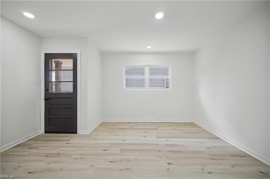 209 Ivey St Property Photo 17