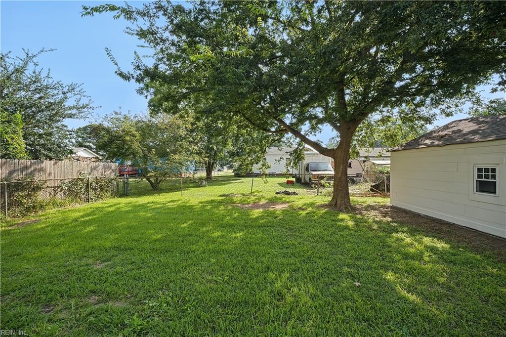 209 Ivey St Property Photo 42