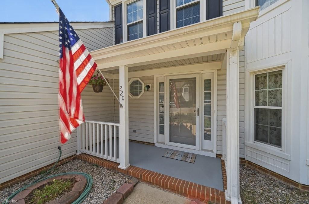 220 Dunn Cir Property Photo 5