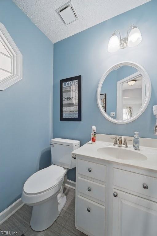 220 Dunn Cir Property Photo 20