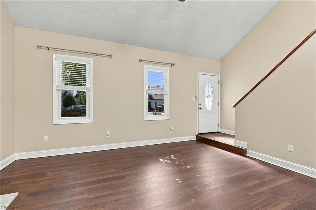 450 Troon Chse Property Photo 3