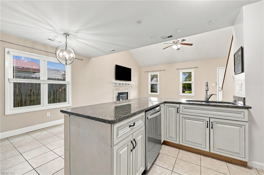 450 Troon Chse Property Photo 10