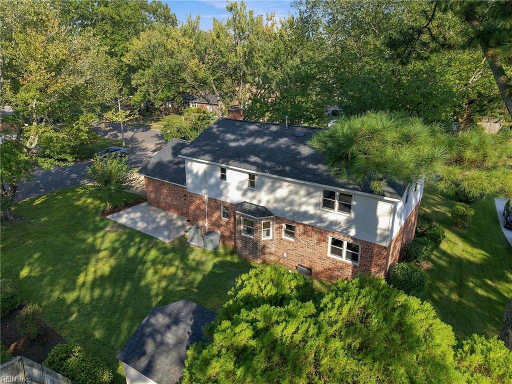 957 Edwin Dr Property Photo 42