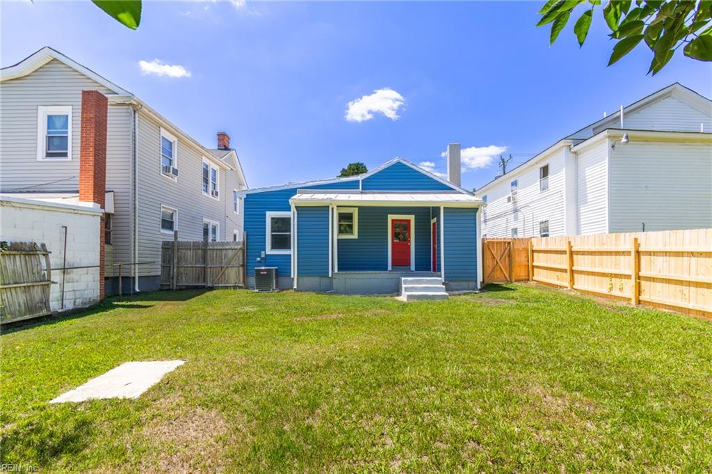 146 Pine St Property Photo 35