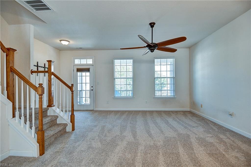 257 Feldspar St Property Photo 7