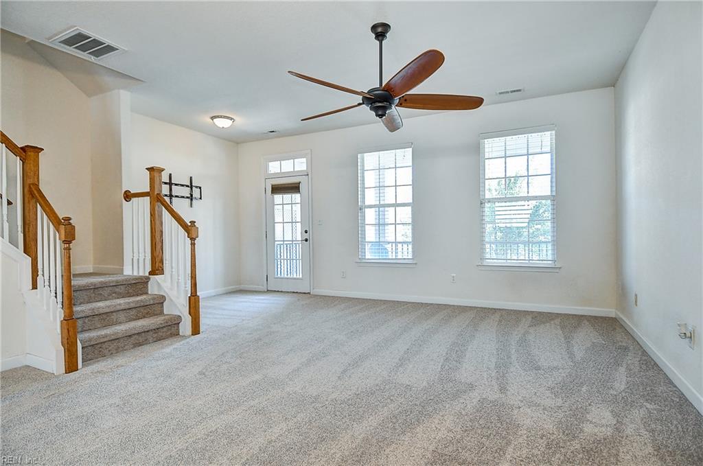257 Feldspar St Property Photo 8