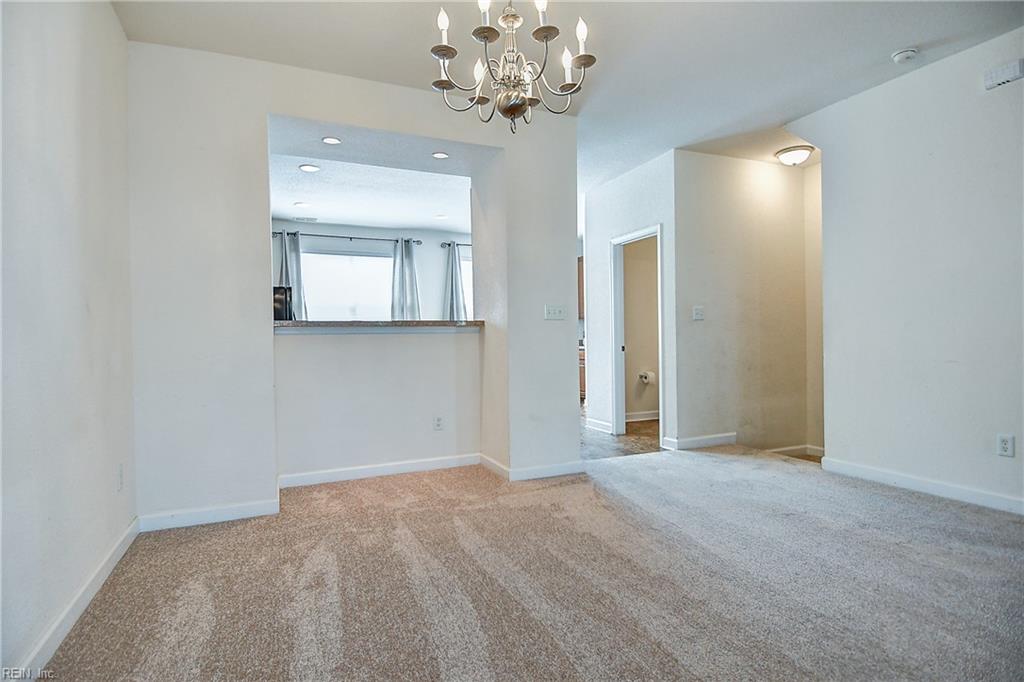 257 Feldspar St Property Photo 10