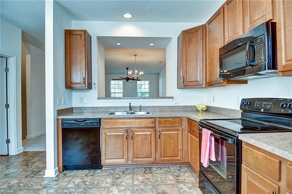 257 Feldspar St Property Photo 14