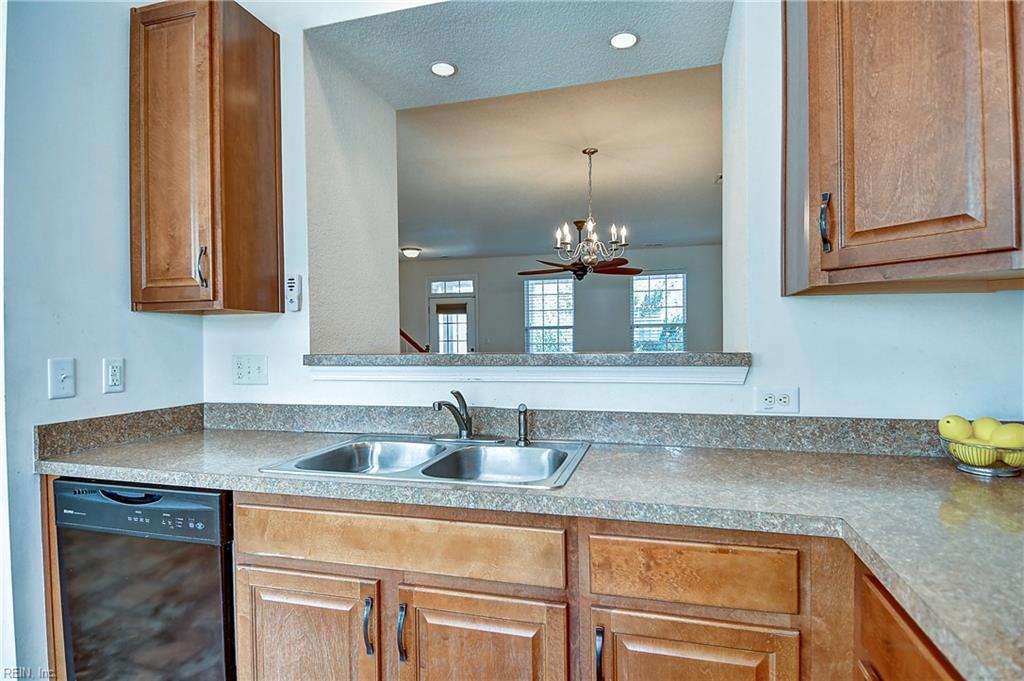 257 Feldspar St Property Photo 15