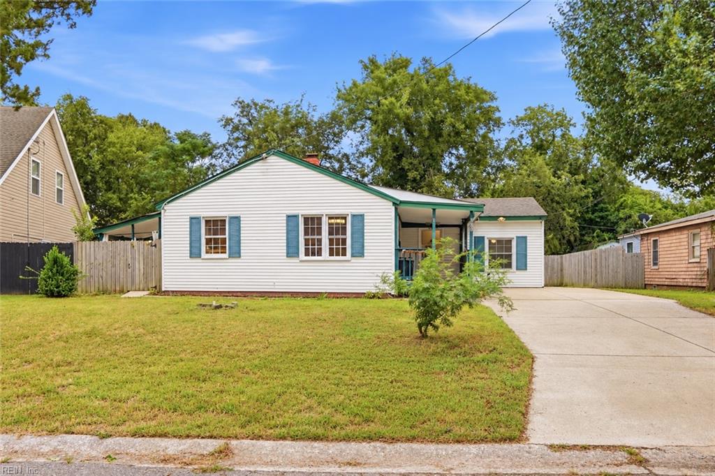 8220 Andrew Ln Property Photo 2