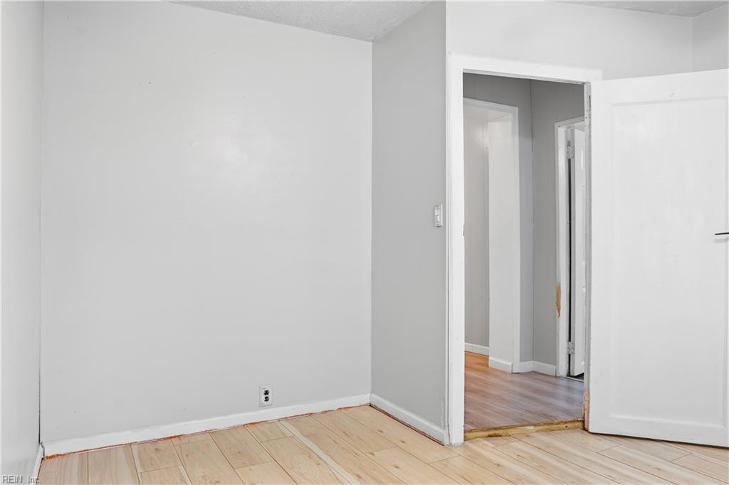 8220 Andrew Ln Property Photo 15