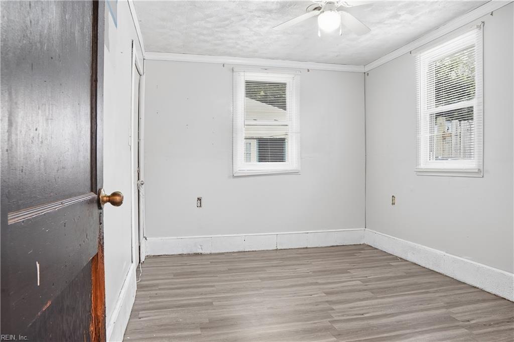 8220 Andrew Ln Property Photo 19