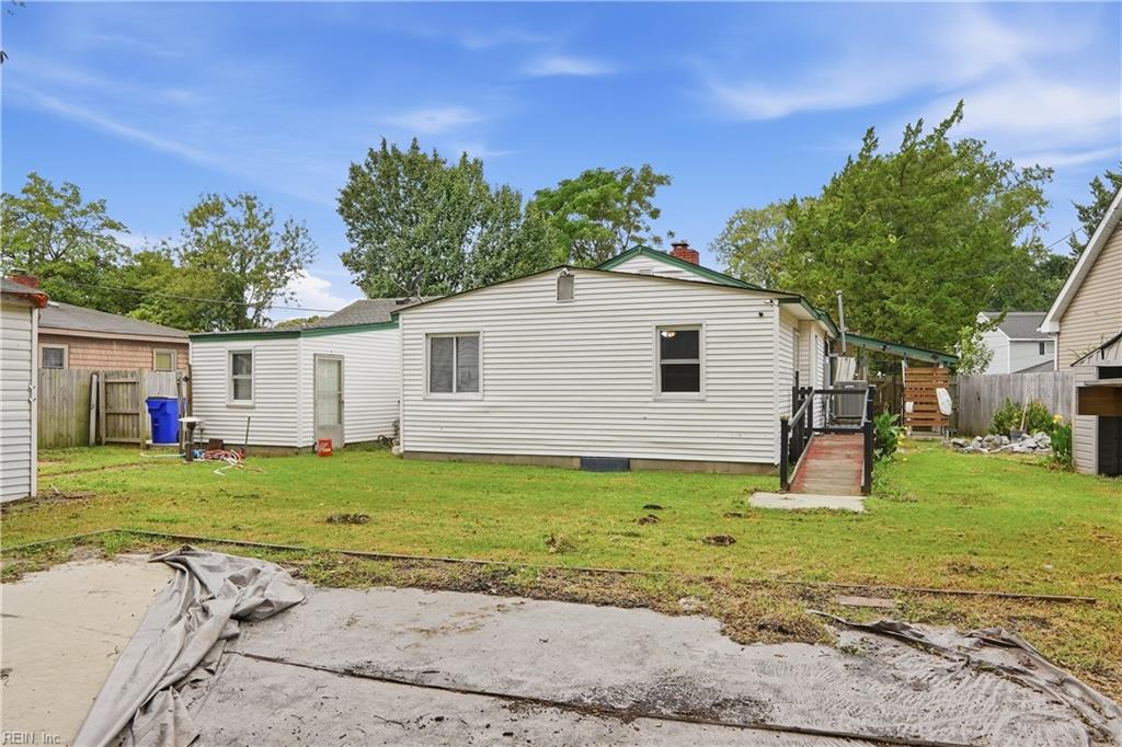 8220 Andrew Ln Property Photo 20