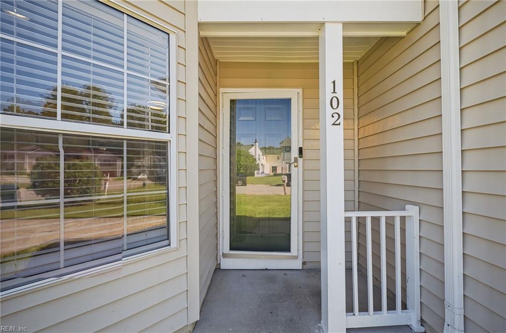 102 Pelican Cv Property Photo 4