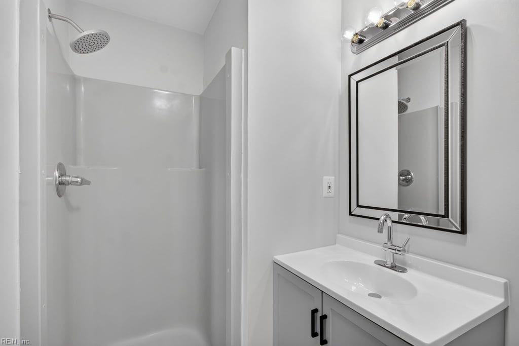 1337 Walnut Ave Property Photo 16