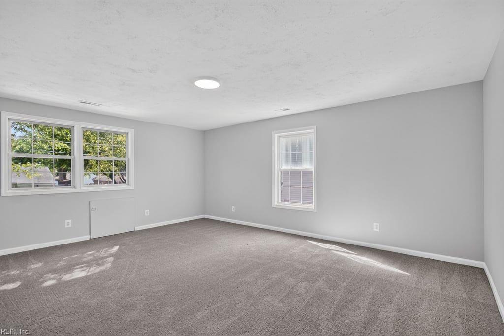 1337 Walnut Ave Property Photo 18