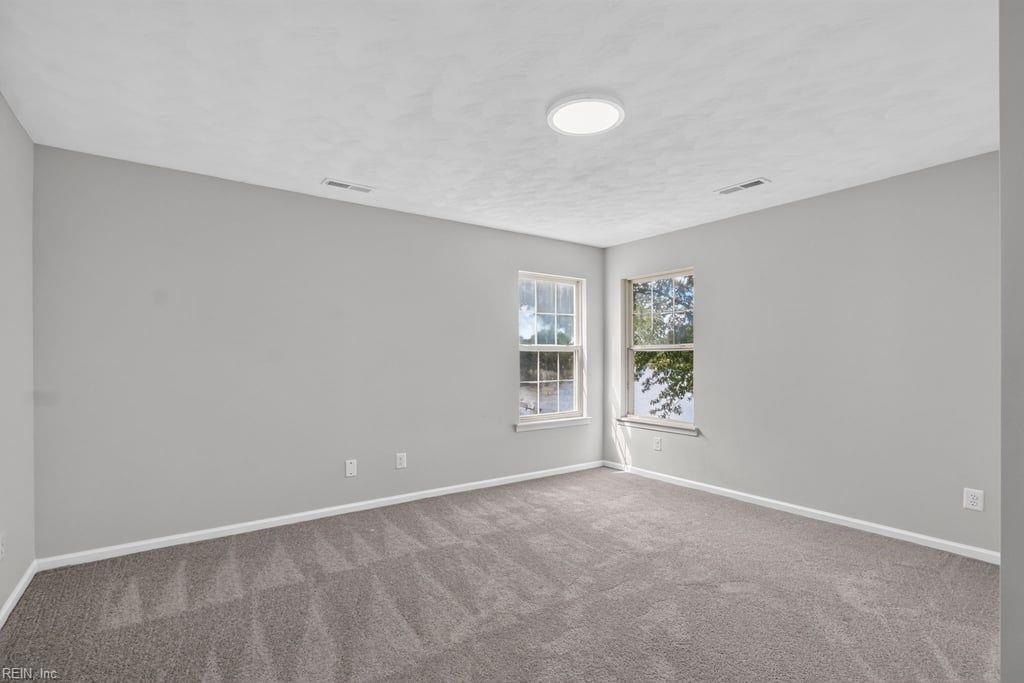 1337 Walnut Ave Property Photo 22