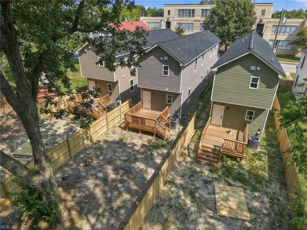 213 Claremont Ave Property Photo 8