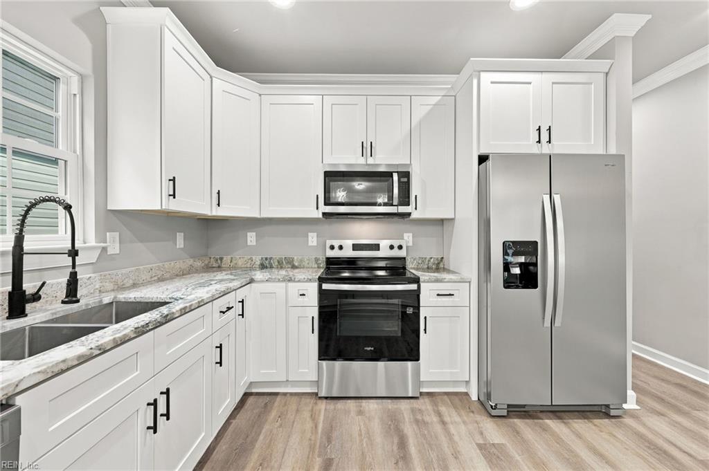 213 Claremont Ave Property Photo 13
