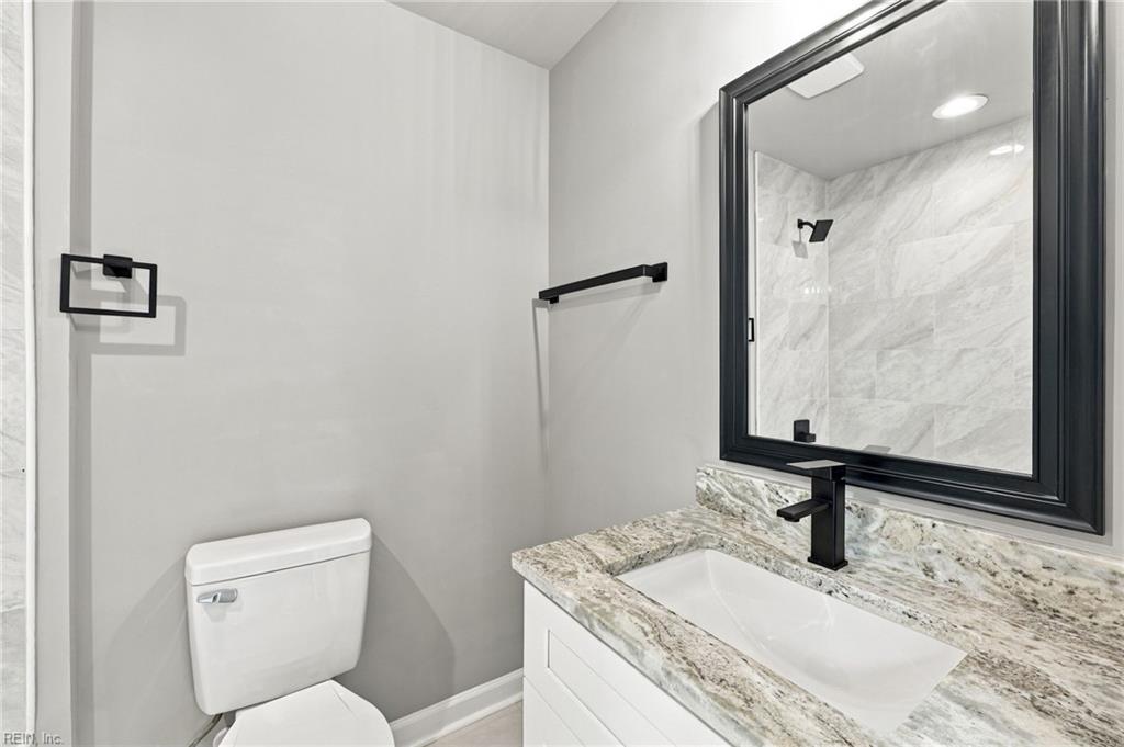 213 Claremont Ave Property Photo 23